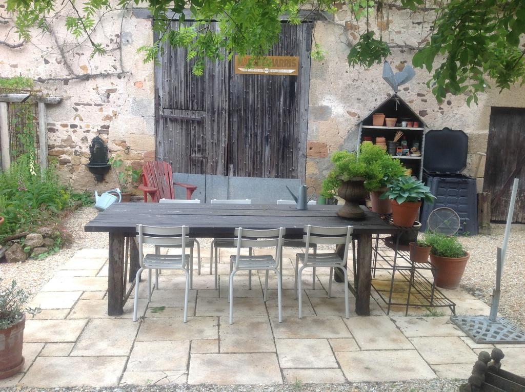 Avec Plaisir Bed and Breakfast Saint-Plaisir Esterno foto