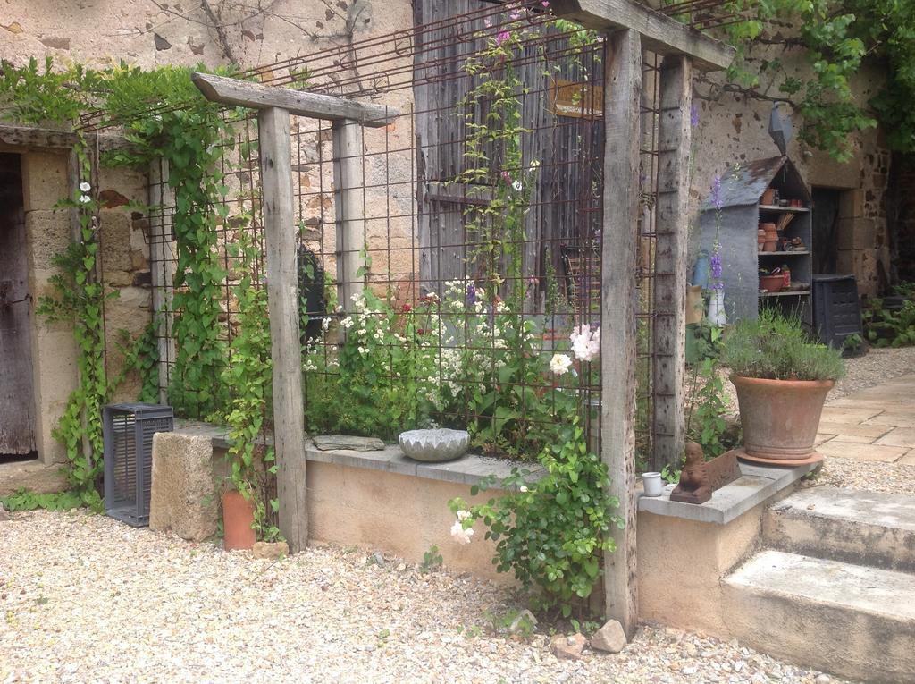 Avec Plaisir Bed and Breakfast Saint-Plaisir Esterno foto