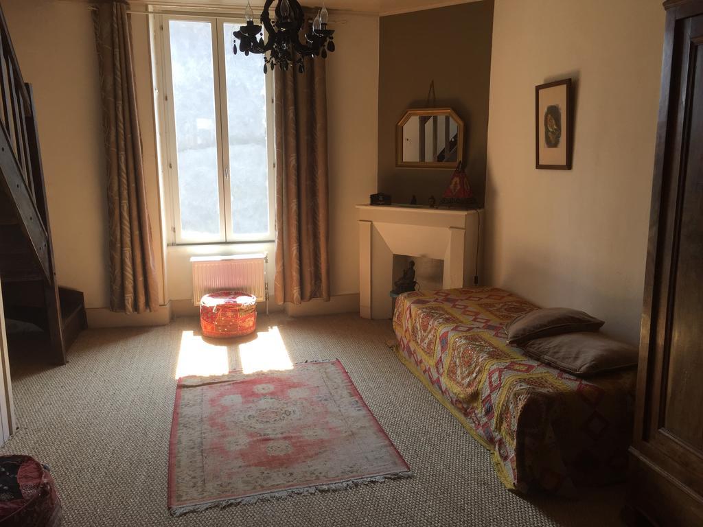Avec Plaisir Bed and Breakfast Saint-Plaisir Esterno foto